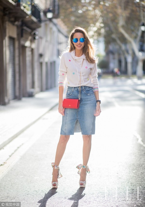 怎么穿都朝气满满的牛仔半裙,女神超模都在穿!