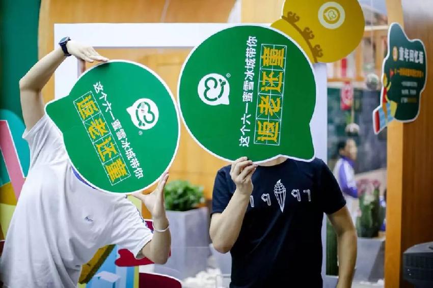 让顾客主动“拍拍拍”?刷屏餐厅都用了这5招!